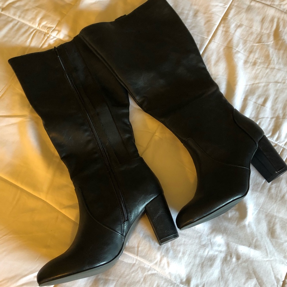 Black leatherette wide calf boot